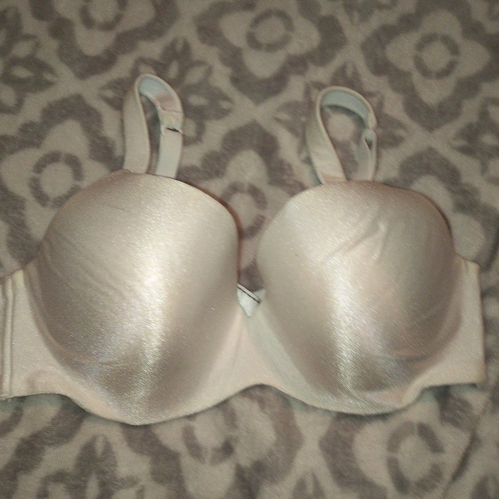 36D Lillyette lined white padded lined bra